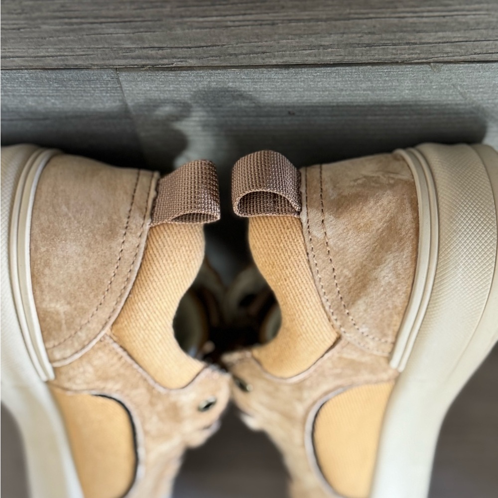 Caterpillar Tan and Cream Men's Shoes - Picture 5 of 8
